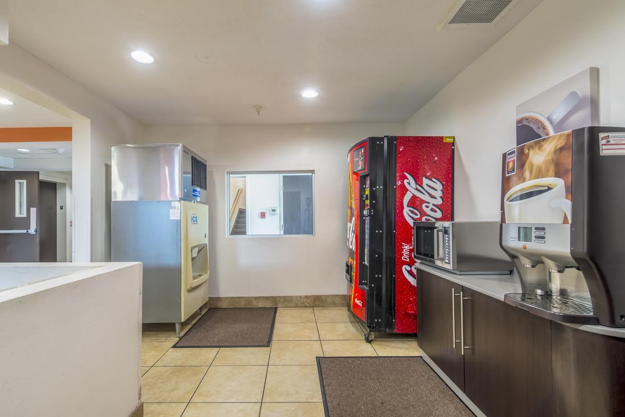 Motel 6 Indianapolis Carmel Ngoại thất bức ảnh